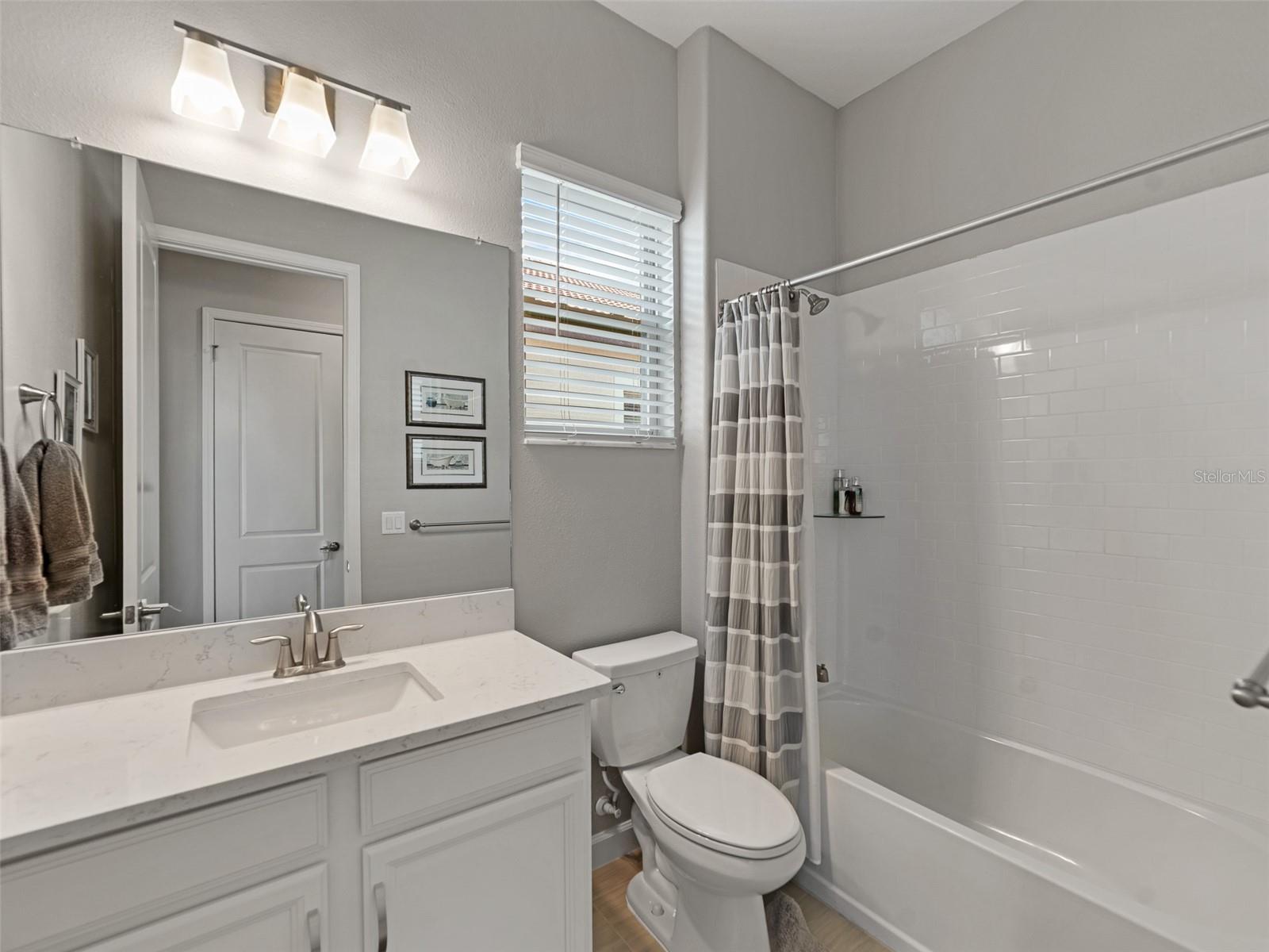 5313 WINDY GROVE DR, WIMAUMA, FL, 33598