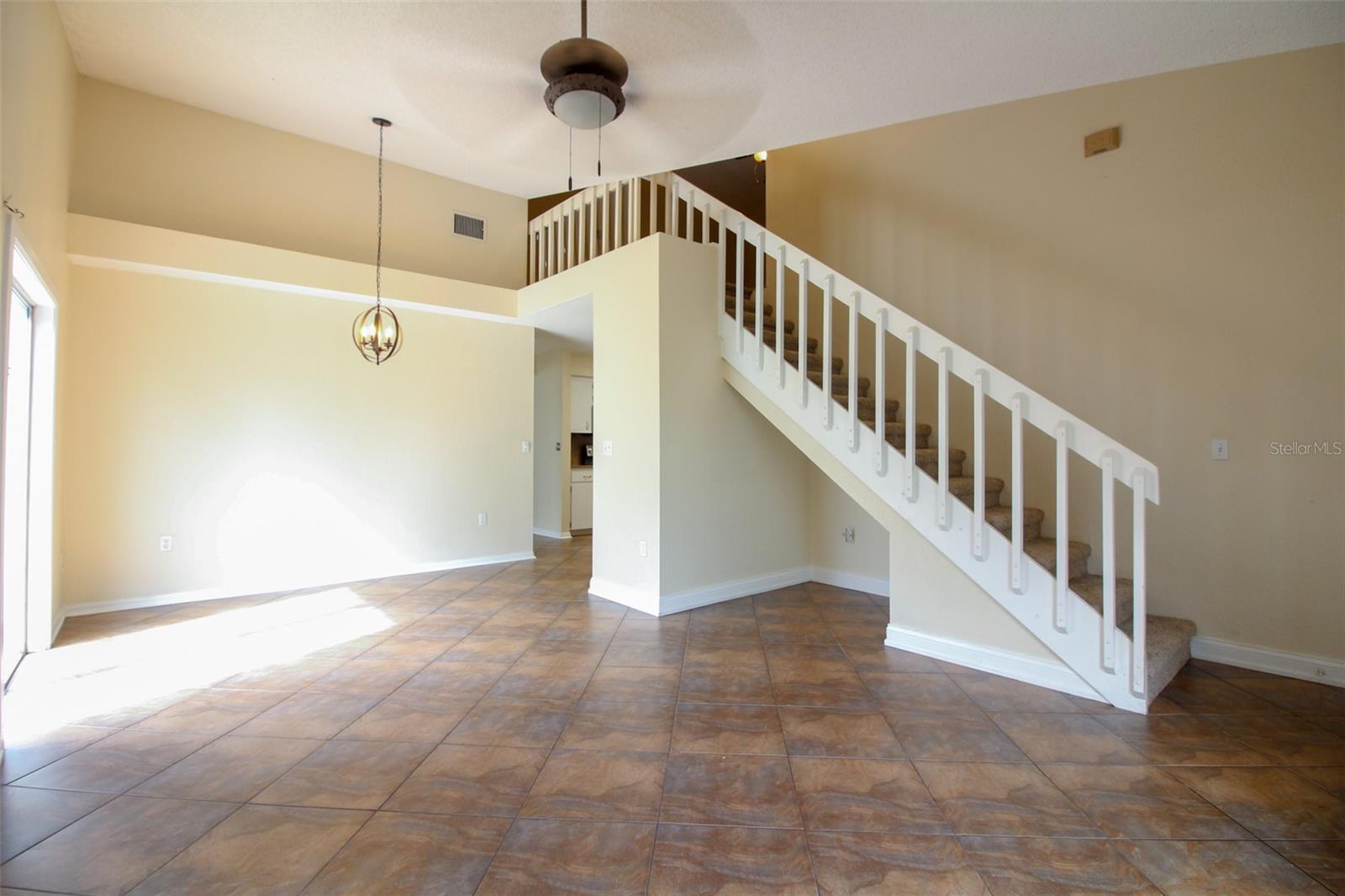 1075 MEADOWOOD POINTE RD, LAKELAND, FL, 33811