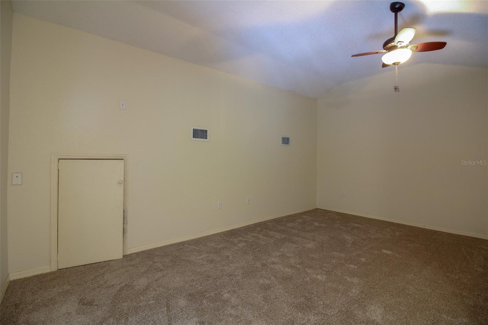 1075 MEADOWOOD POINTE RD, LAKELAND, FL, 33811