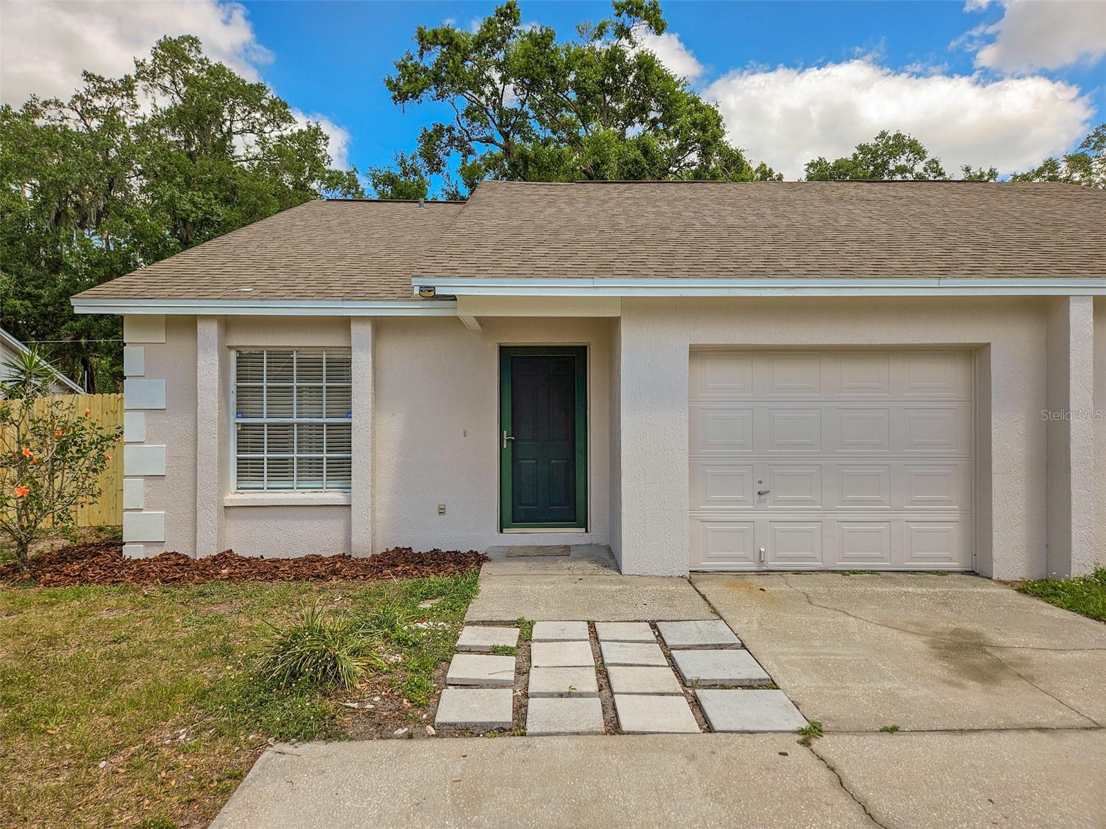 1075 MEADOWOOD POINTE RD, LAKELAND, FL, 33811