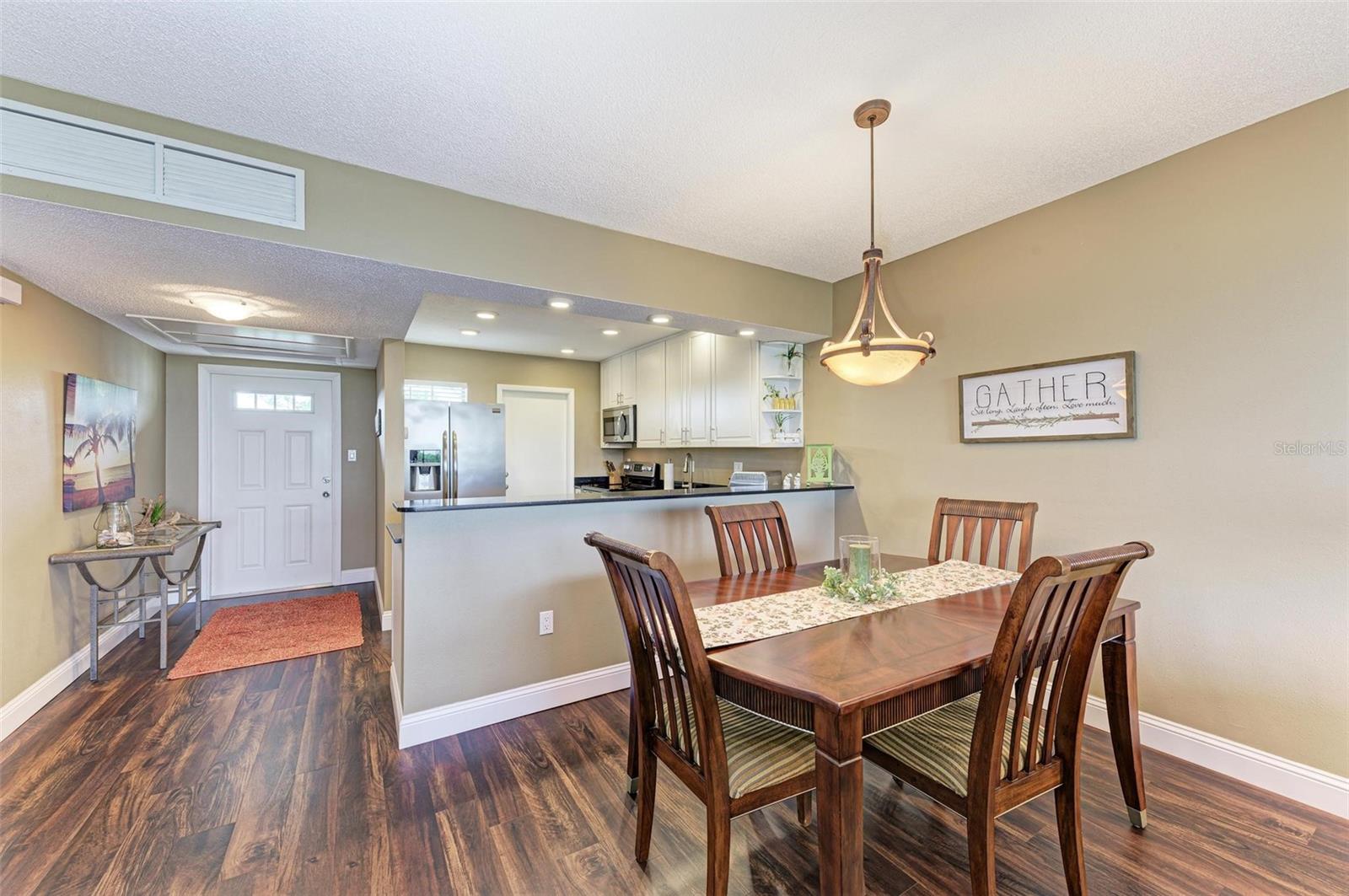 7461 W COUNTRY CLUB DR N #409, SARASOTA, FL, 34243