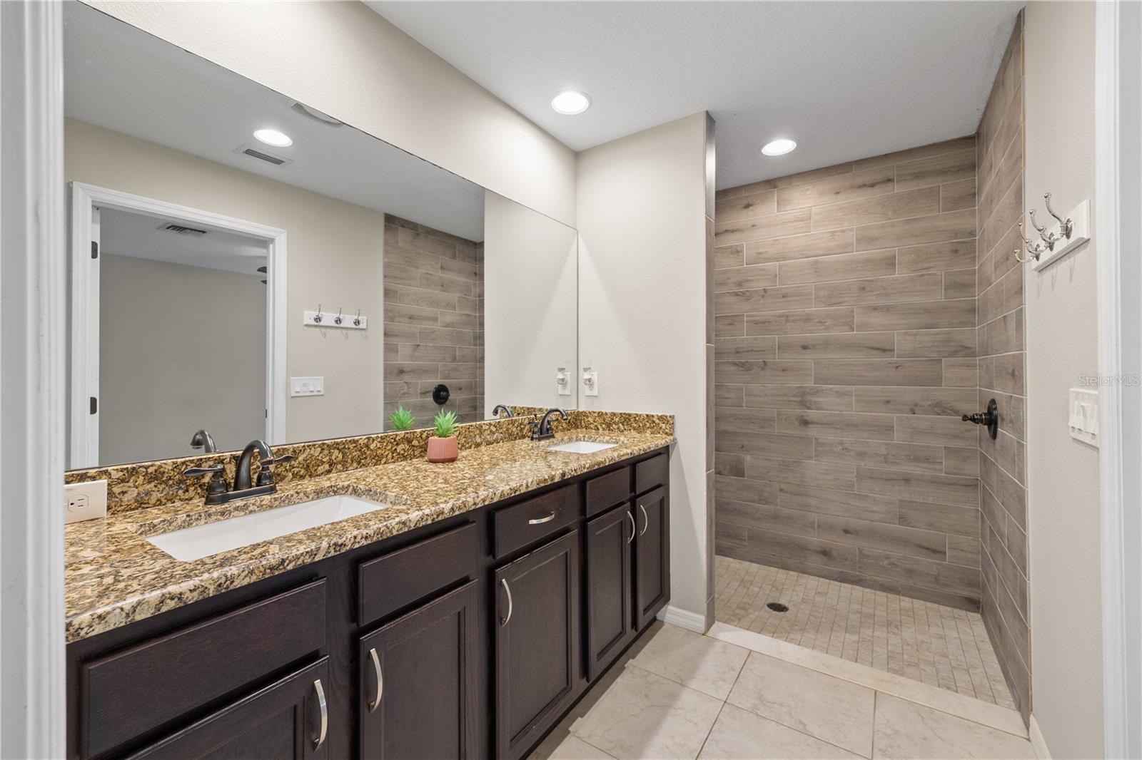 548 E BELT AVE, BUSHNELL, FL, 33513