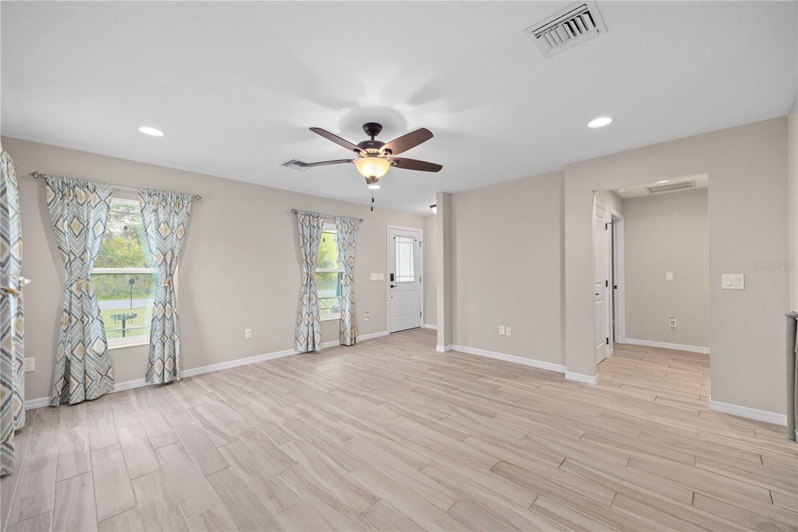 548 E BELT AVE, BUSHNELL, FL, 33513