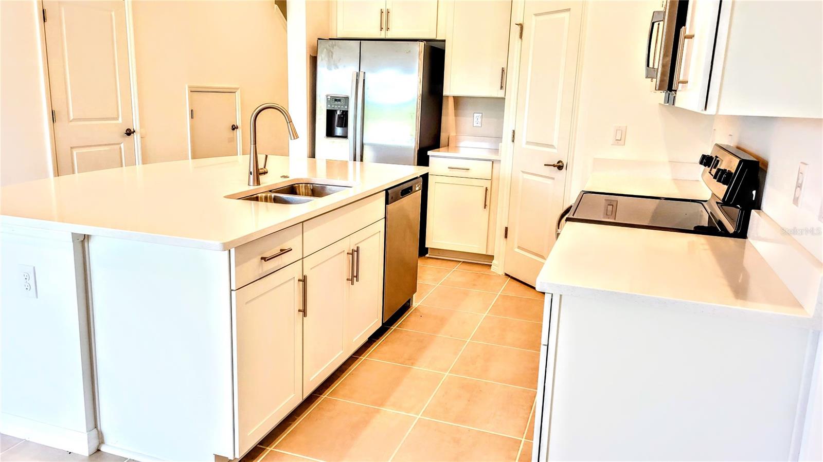 8580 LUNAR SKYE ST, SARASOTA, FL, 34241