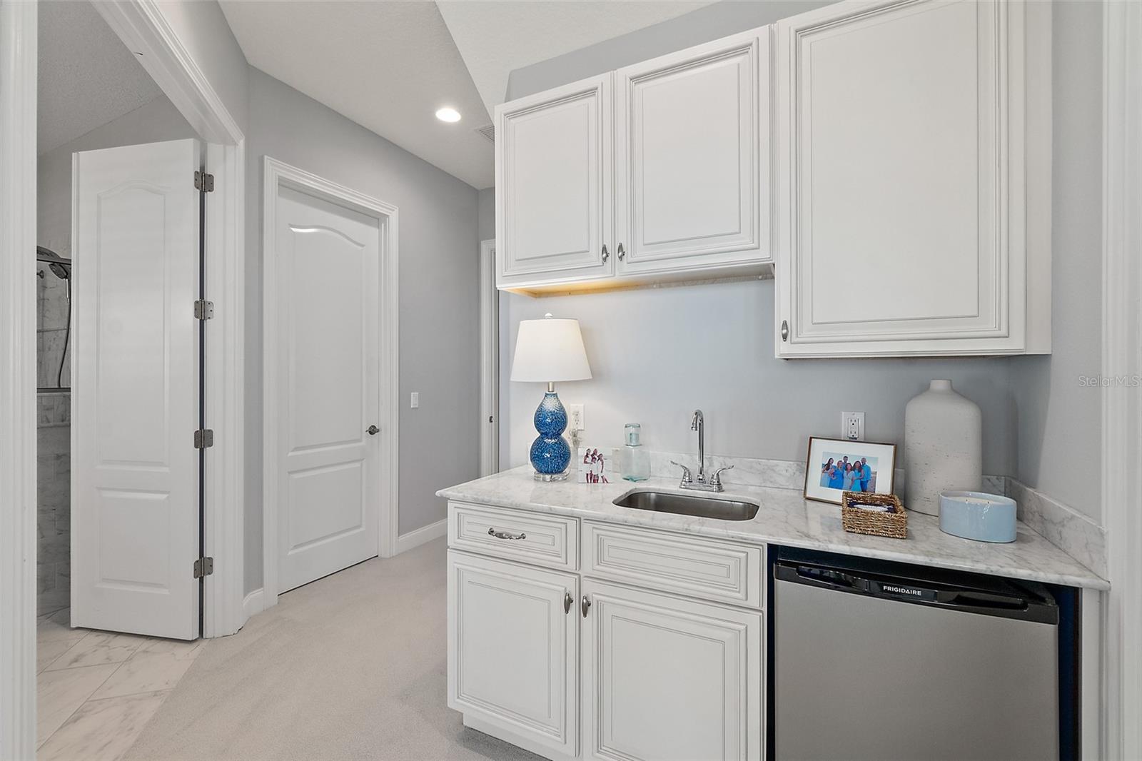 FC308536 Property Photo