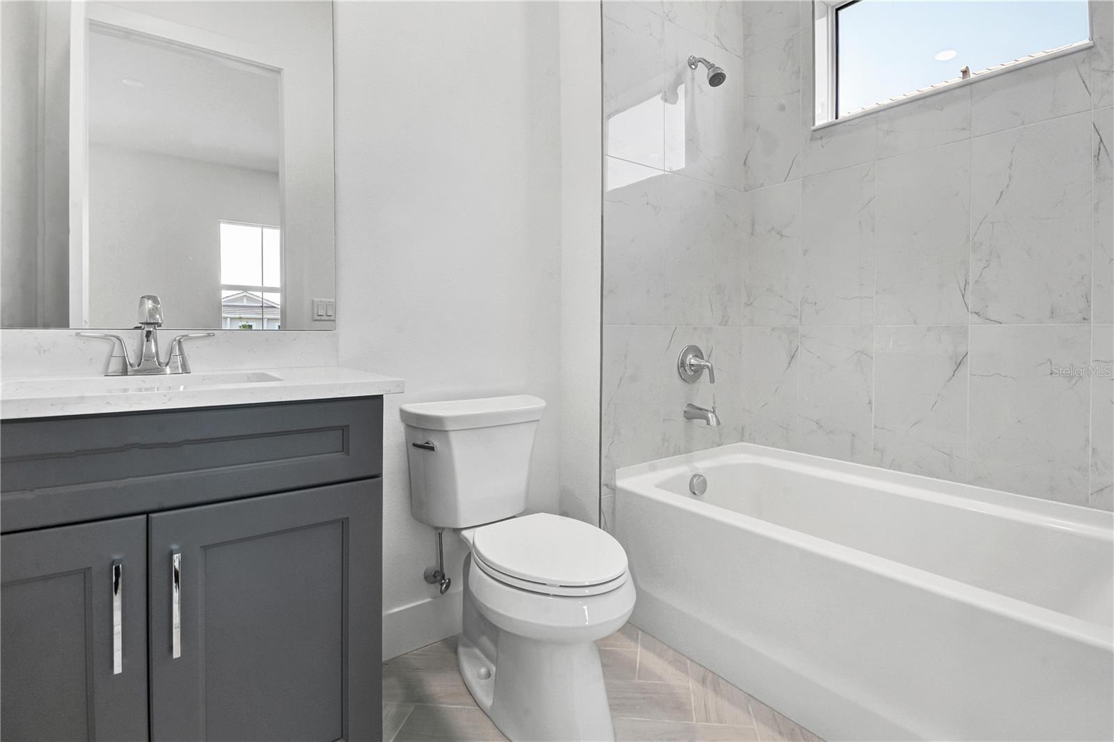 17916 PALMISTE DR, BRADENTON, FL, 34202