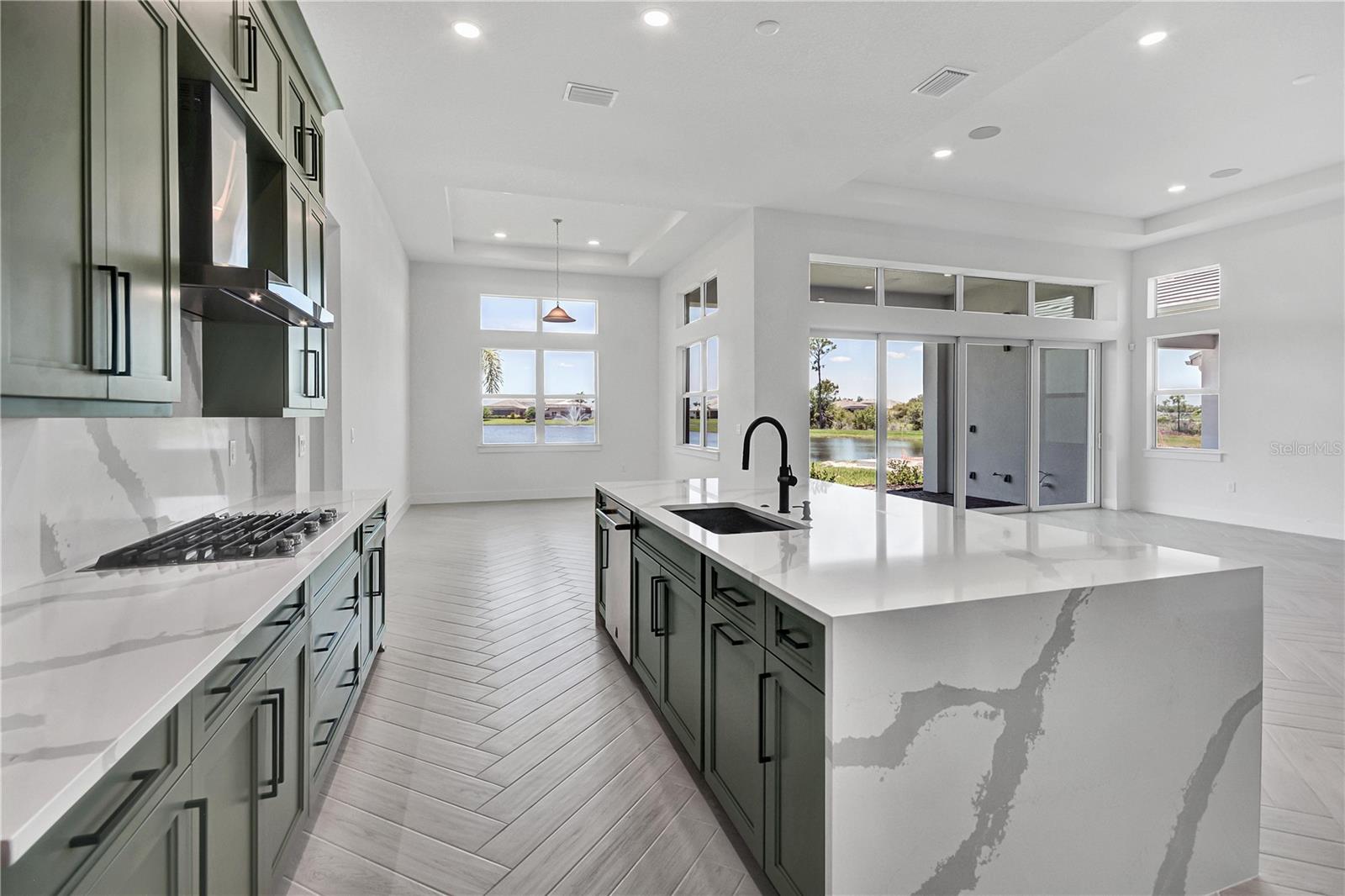 17916 PALMISTE DR, BRADENTON, FL, 34202