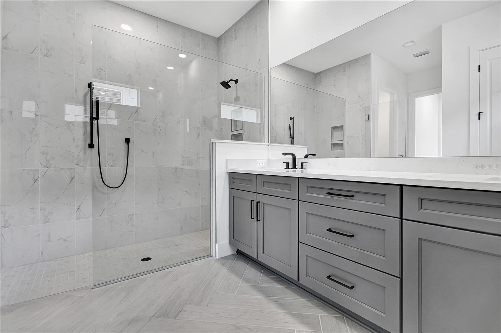 17916 PALMISTE DR, BRADENTON, FL, 34202