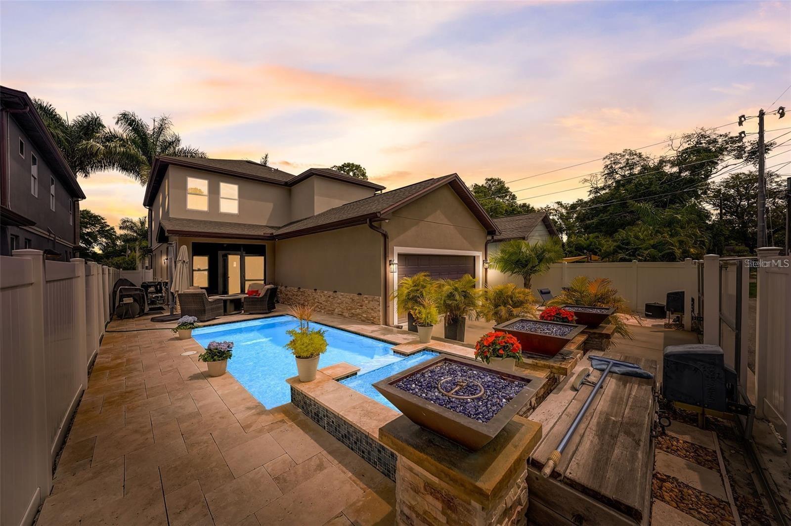 516 33RD AVE N, ST PETERSBURG, FL, 33704