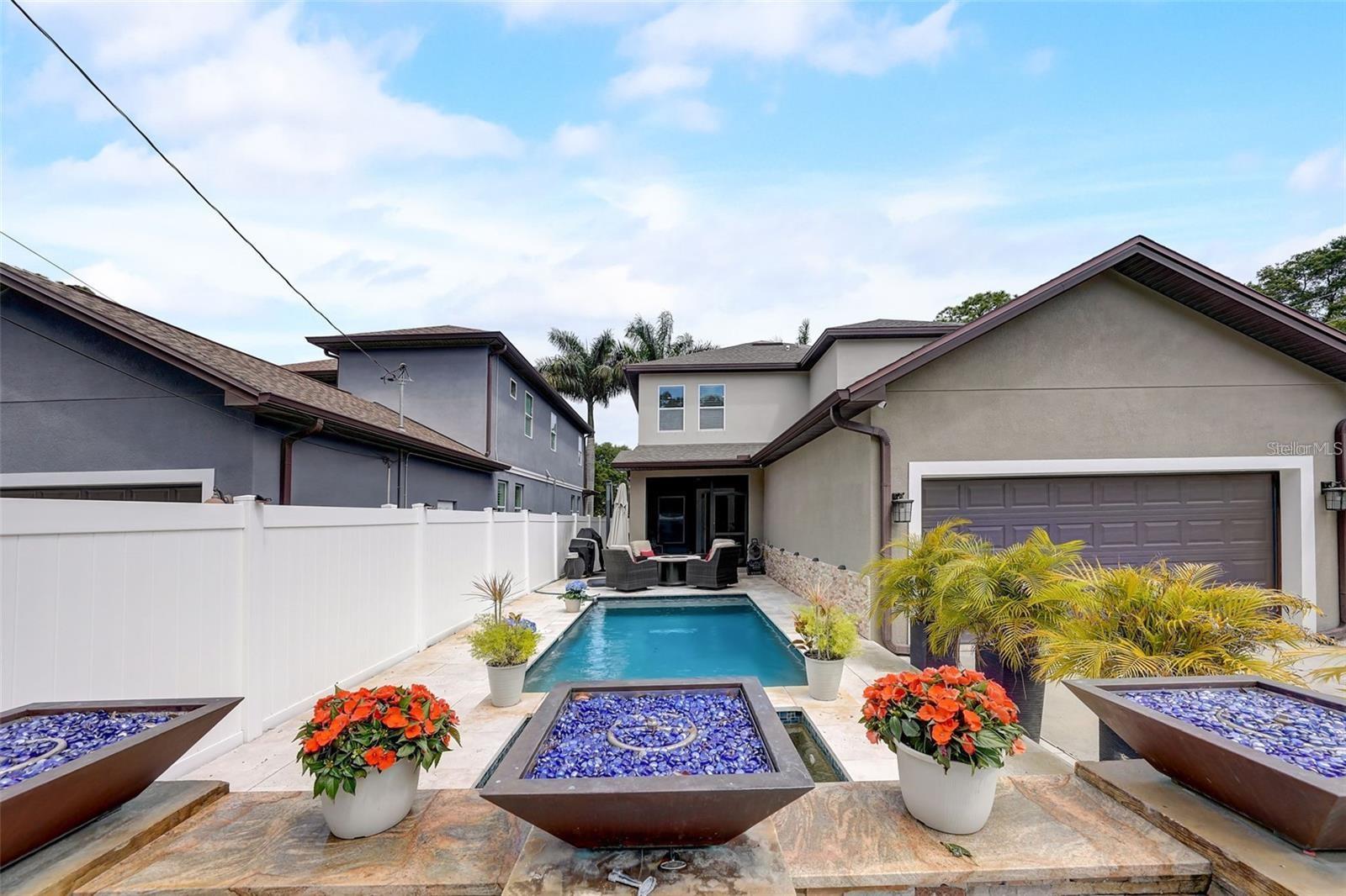 516 33RD AVE N, ST PETERSBURG, FL, 33704