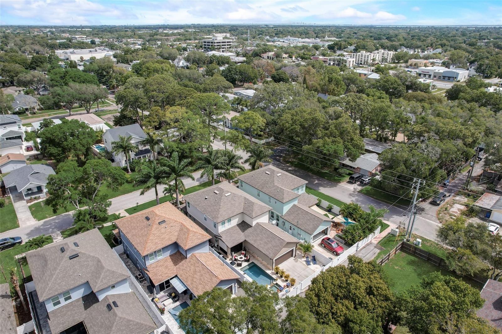 516 33RD AVE N, ST PETERSBURG, FL, 33704