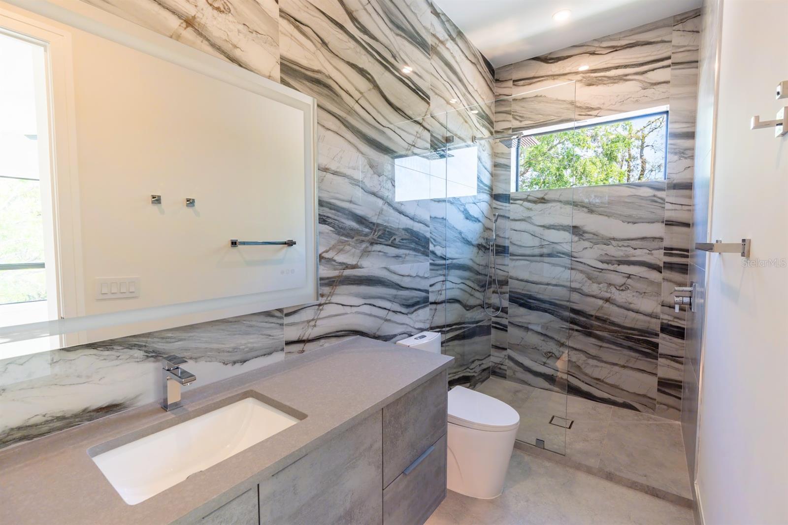 2375 FLOYD ST, SARASOTA, FL, 34239