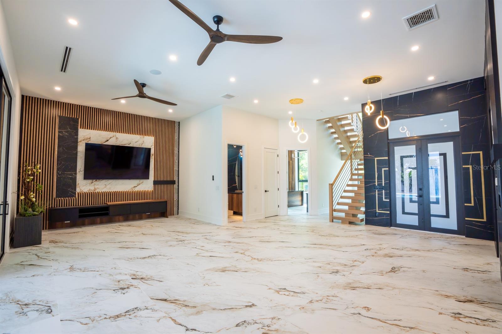 2375 FLOYD ST, SARASOTA, FL, 34239
