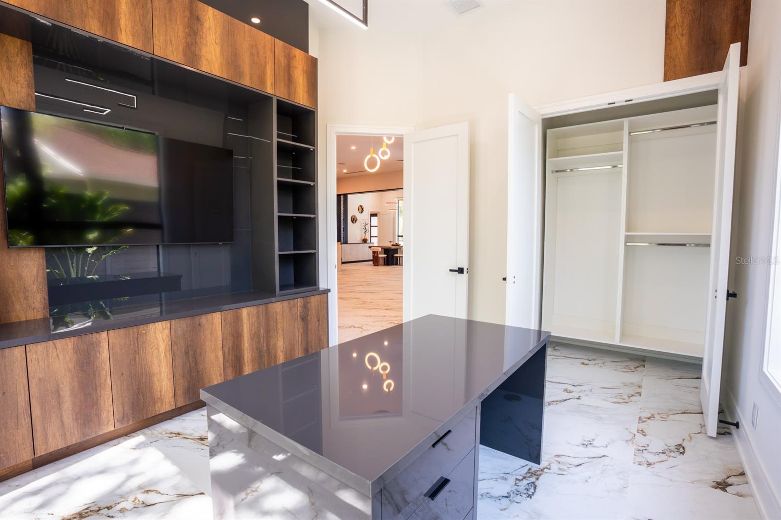 2375 FLOYD ST, SARASOTA, FL, 34239
