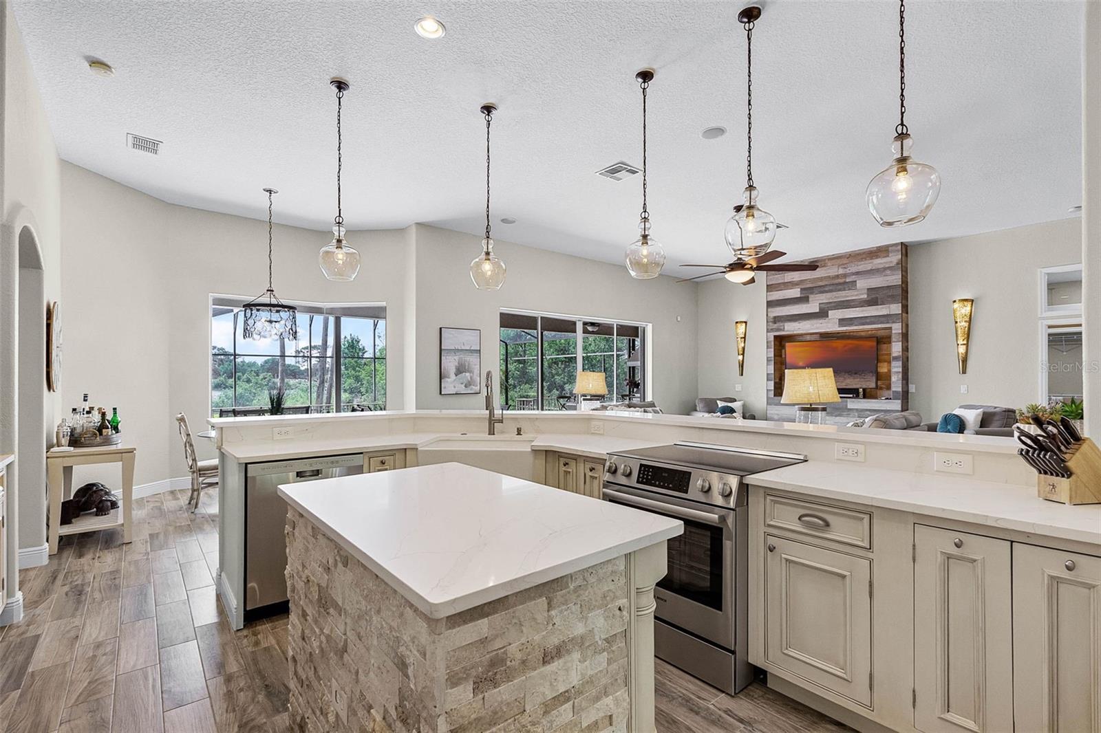 13638 SUNSET LAKES CIR, WINTER GARDEN, FL, 34787
