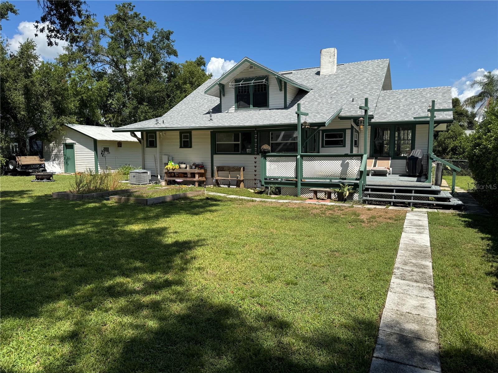 561 W MINNEOLA AVE, CLERMONT, FL, 34711