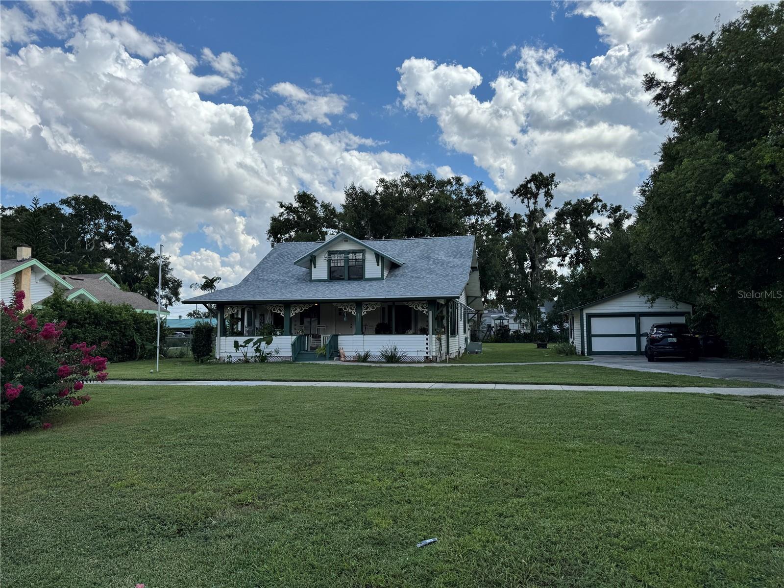 561 W MINNEOLA AVE, CLERMONT, FL, 34711