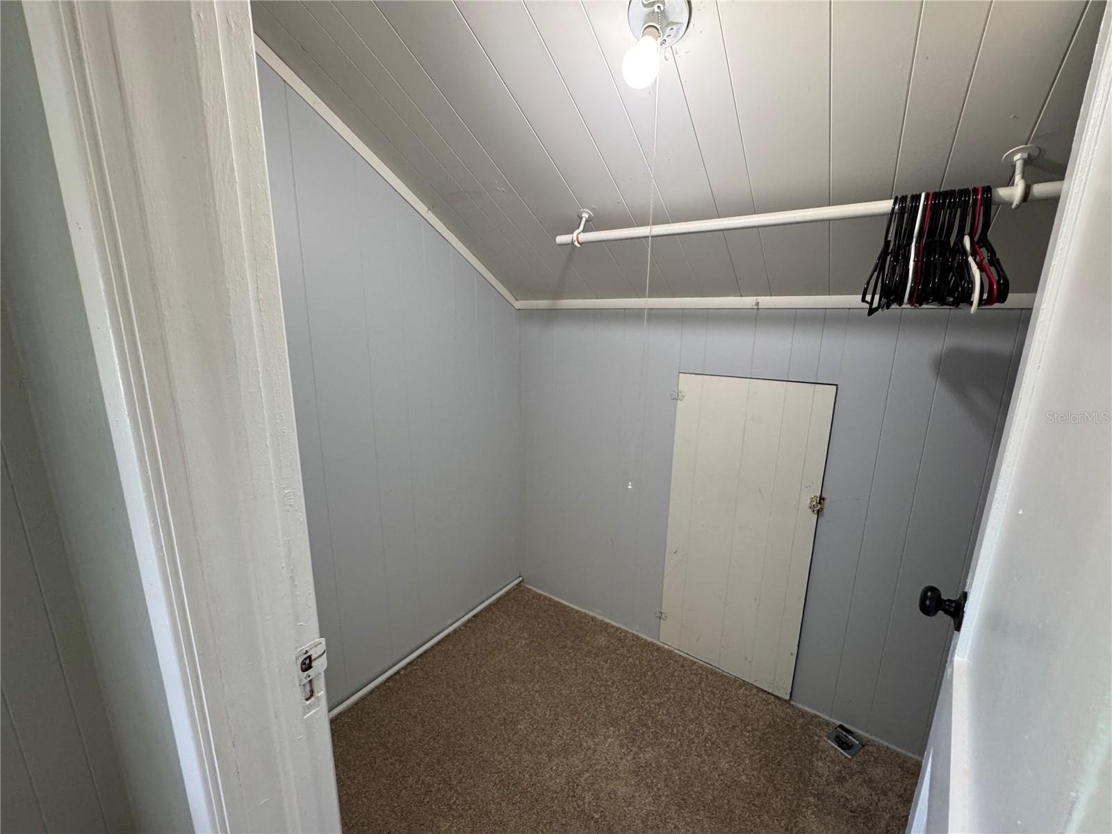 561 W MINNEOLA AVE, CLERMONT, FL, 34711