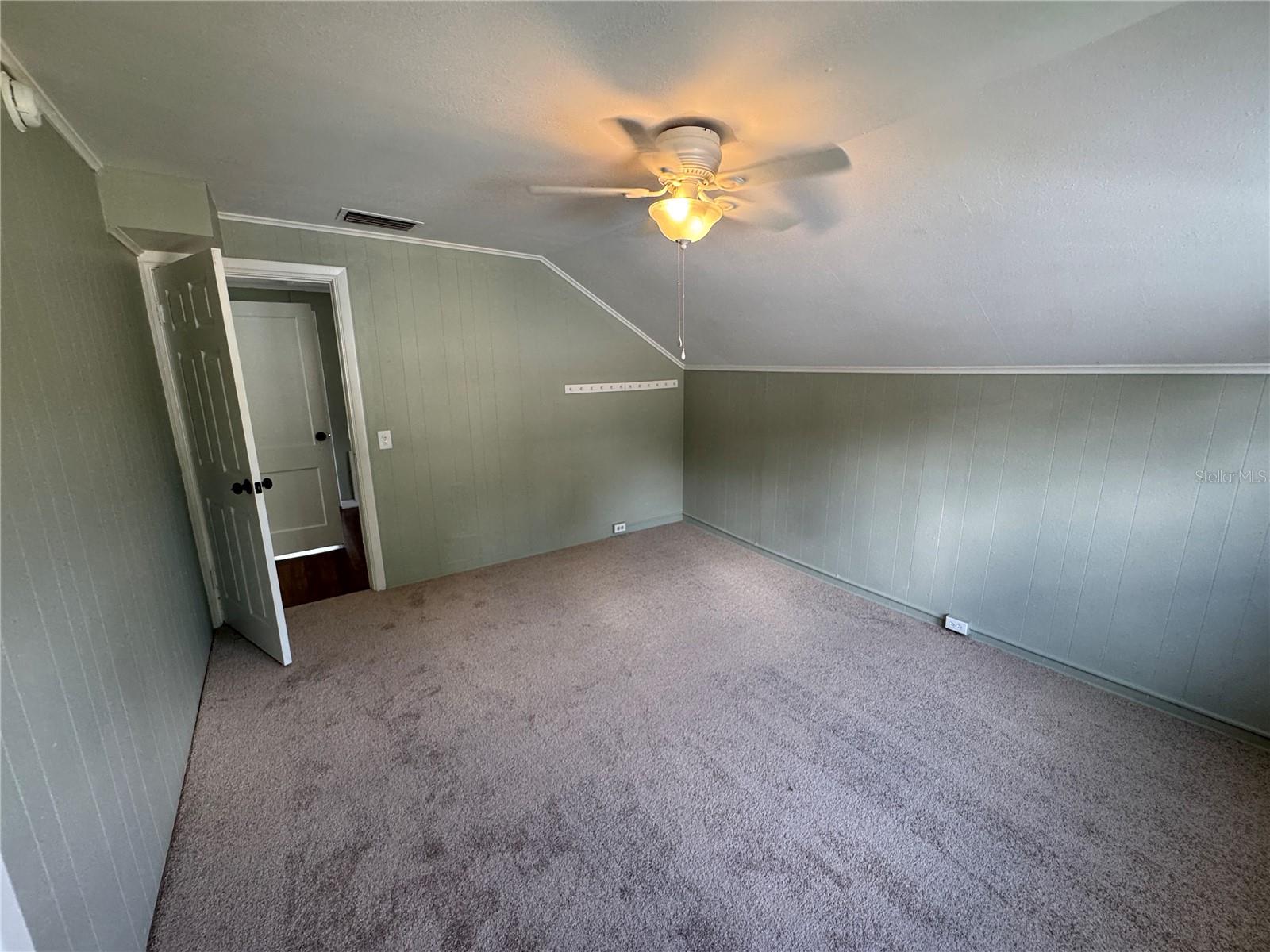 561 W MINNEOLA AVE, CLERMONT, FL, 34711