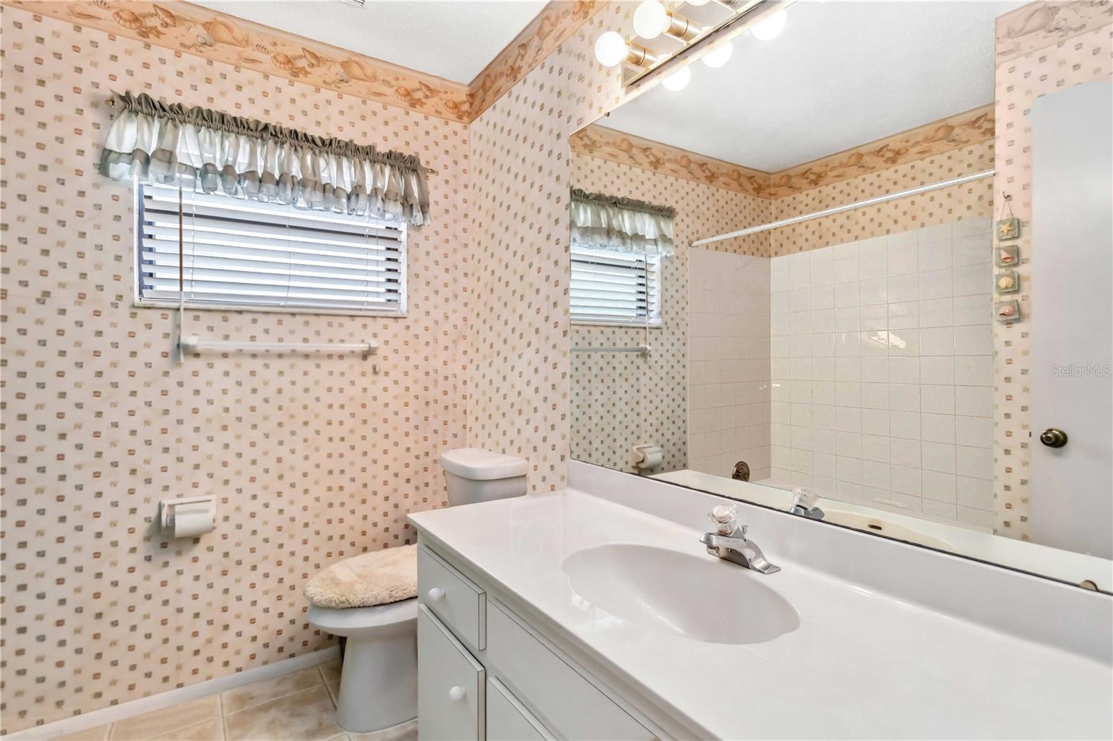 125 GOLF CLUB LN, VENICE, FL, 34293