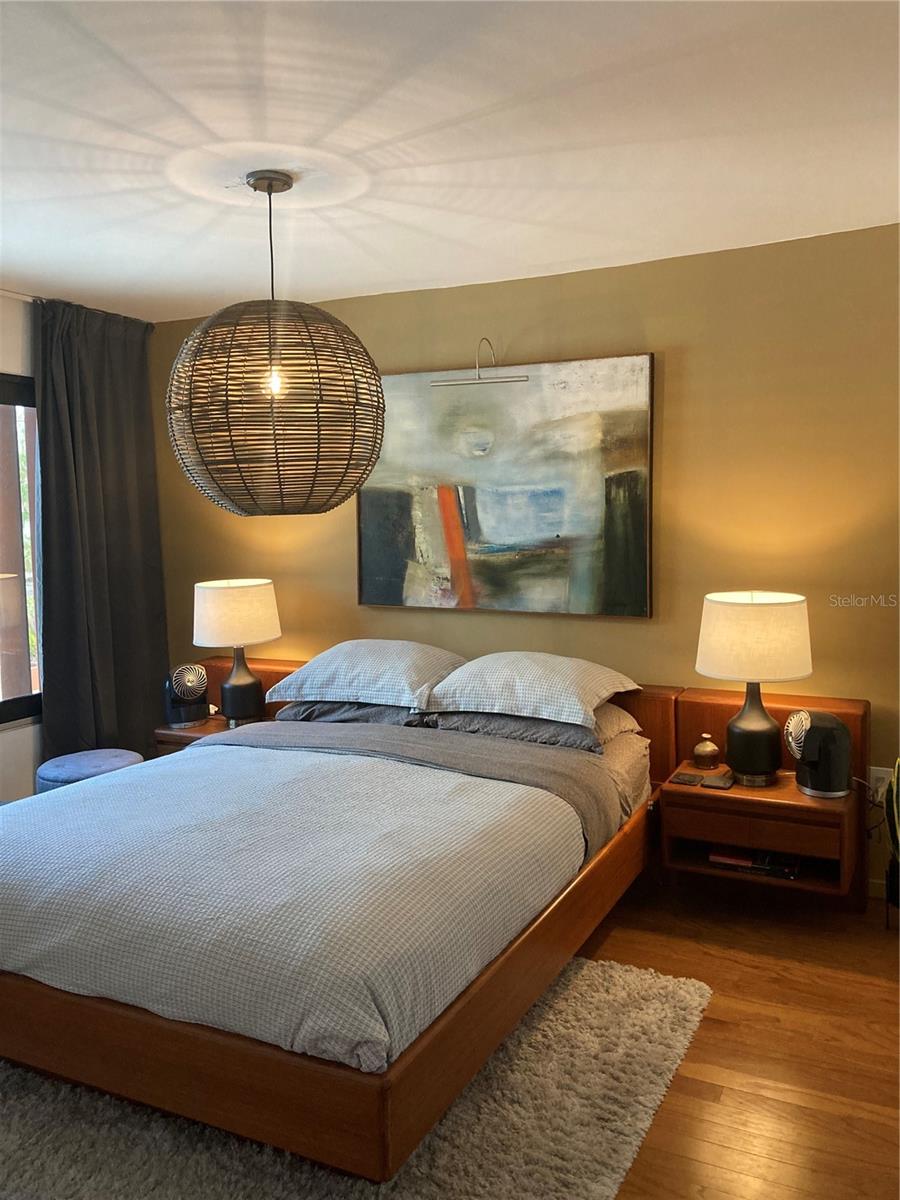 4408 MIDNIGHT PASS RD, SARASOTA, FL, 34242