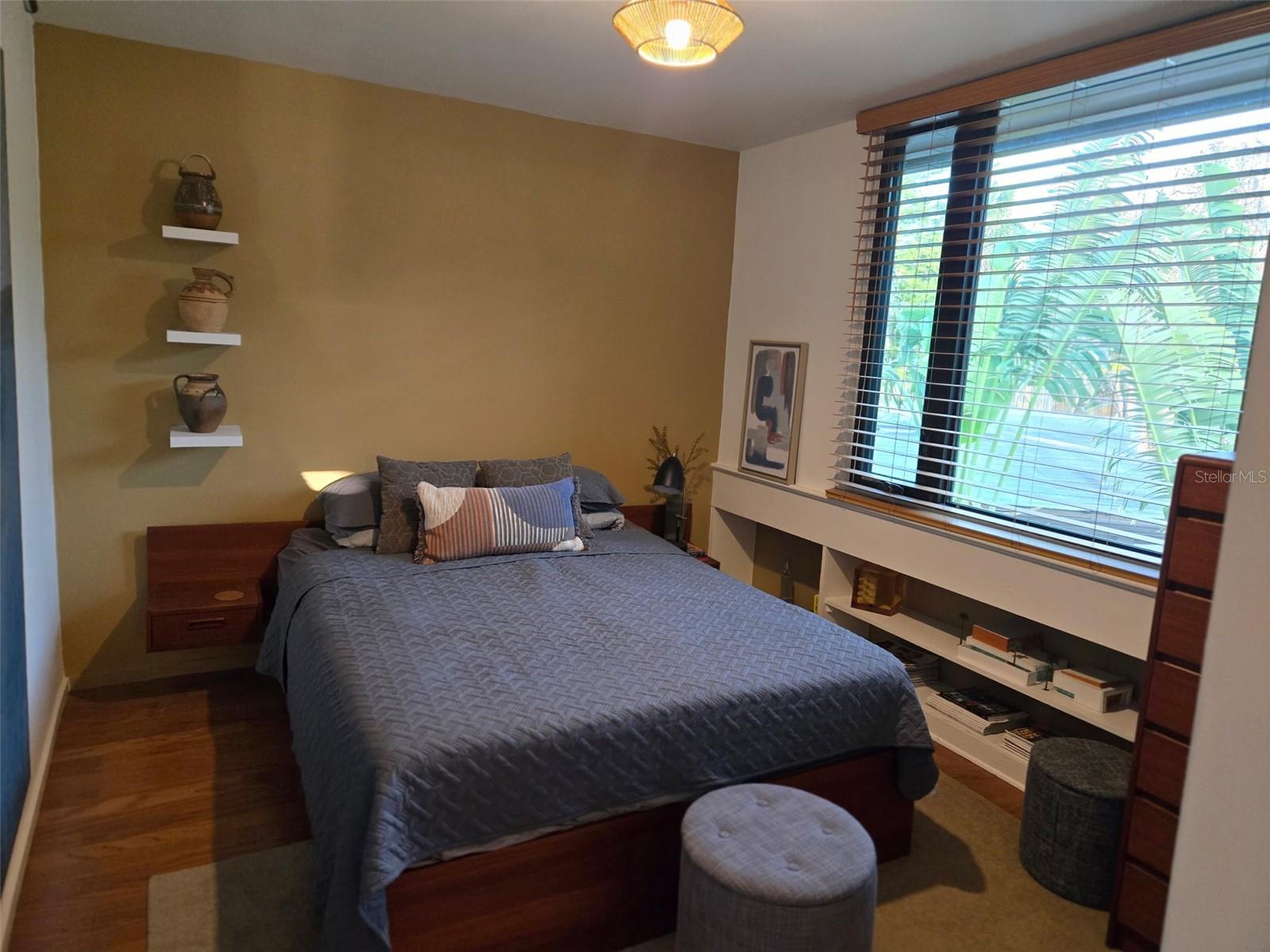 4408 MIDNIGHT PASS RD, SARASOTA, FL, 34242