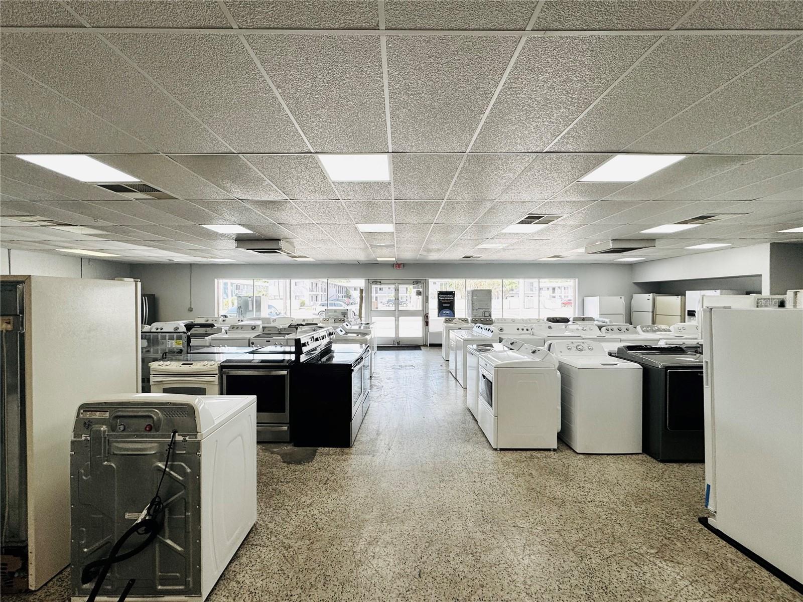 3090 BEE RIDGE RD, SARASOTA, FL, 34239