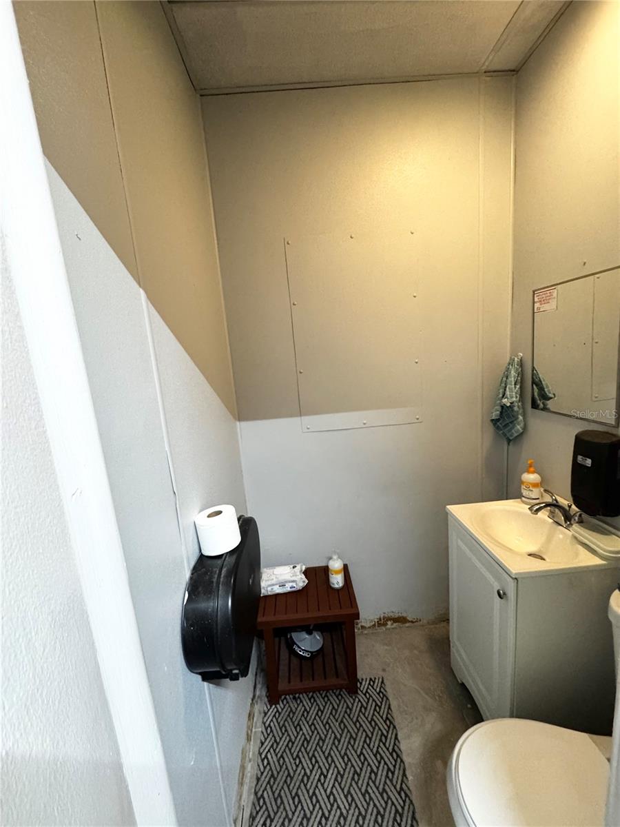 3090 BEE RIDGE RD, SARASOTA, FL, 34239