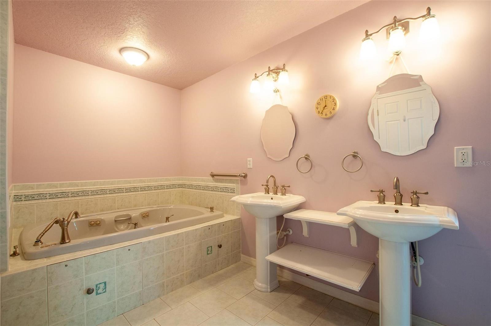 566 GLORIA AVE, ARCADIA, FL, 34266