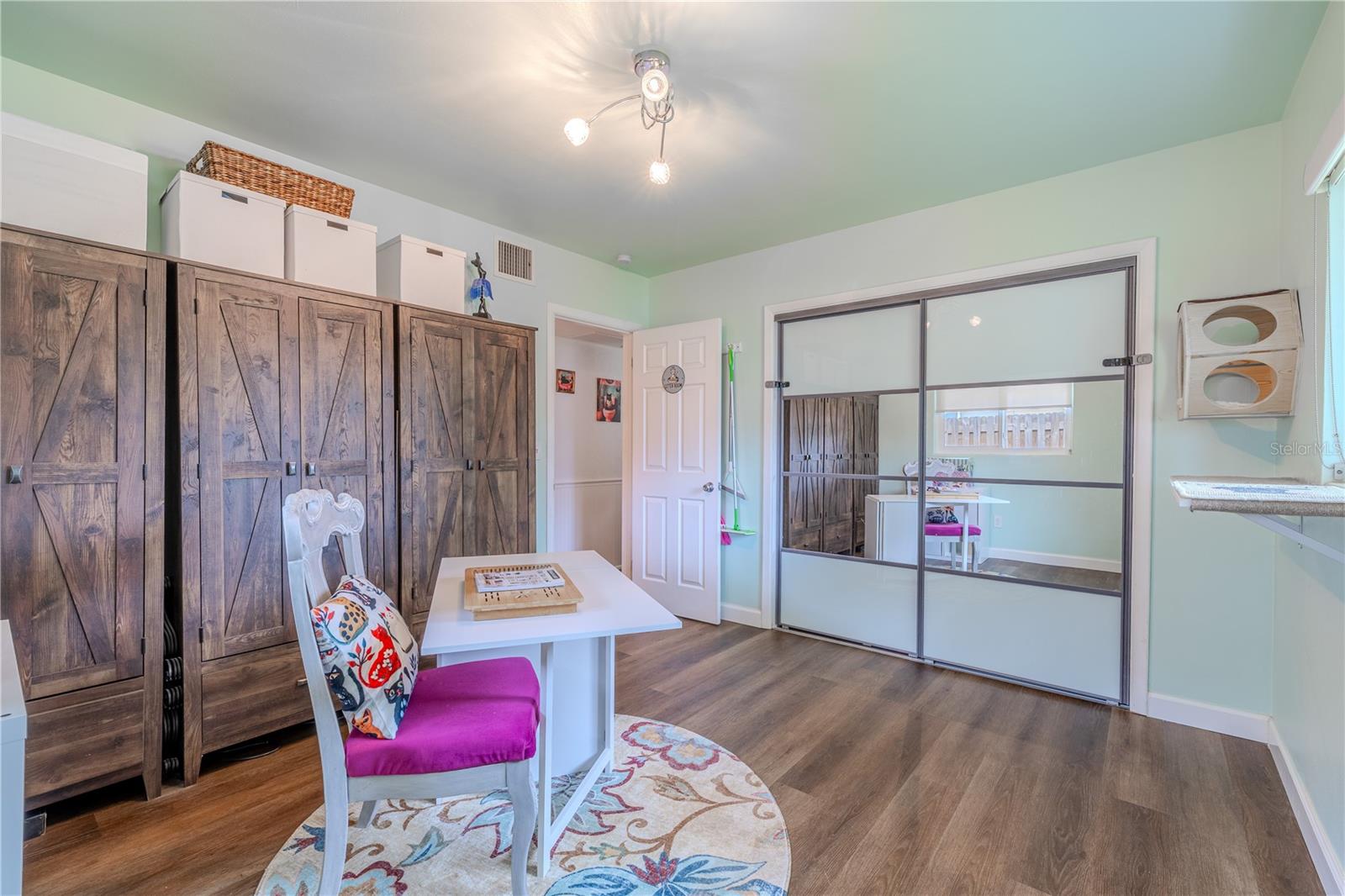 1101 S HILLCREST AVE, CLEARWATER, FL, 33756