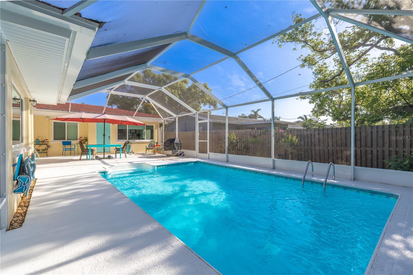1101 S HILLCREST AVE, CLEARWATER, FL, 33756