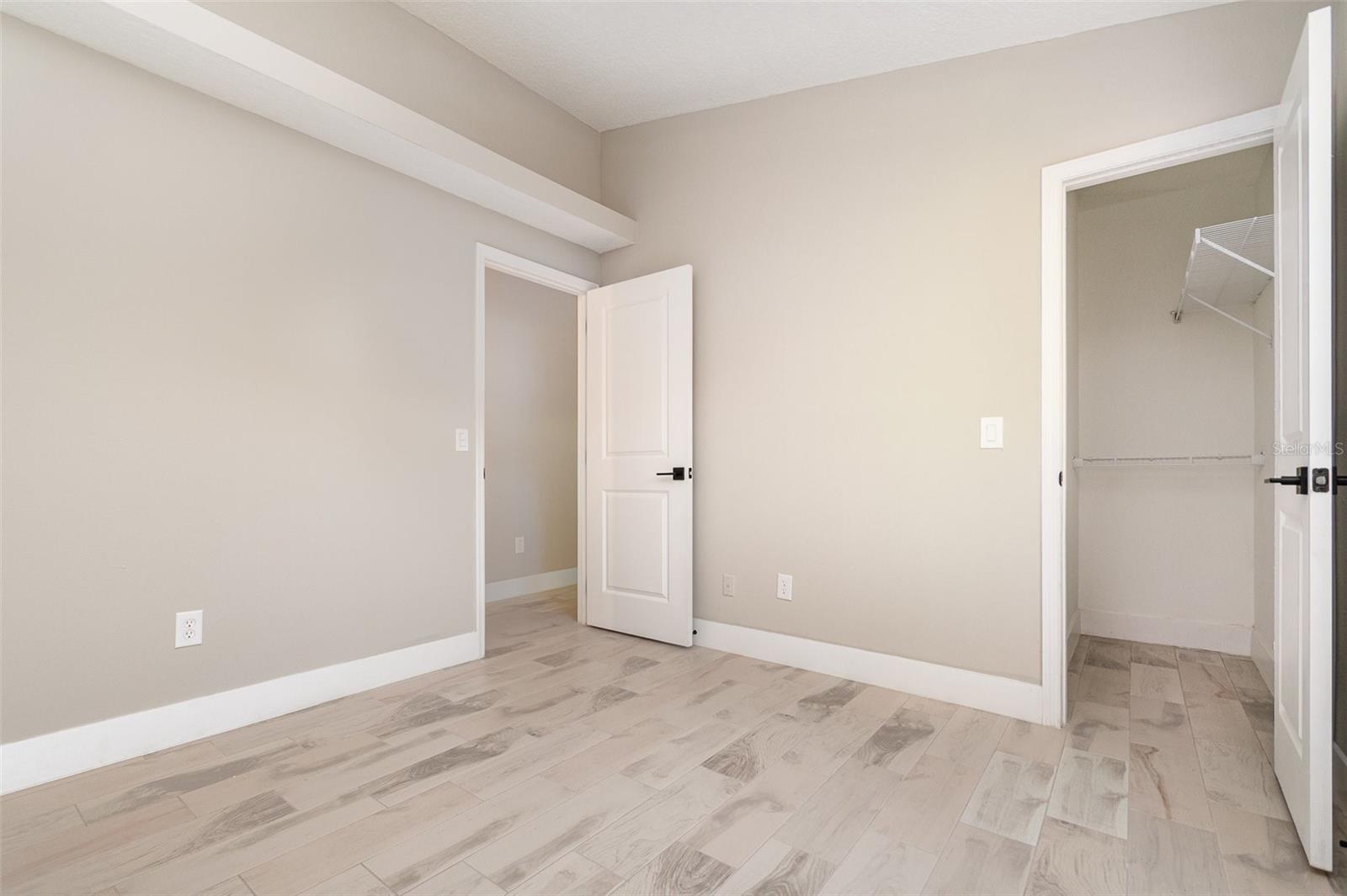 7231 EDGEWATER SHORES CT, ORLANDO, FL, 32810