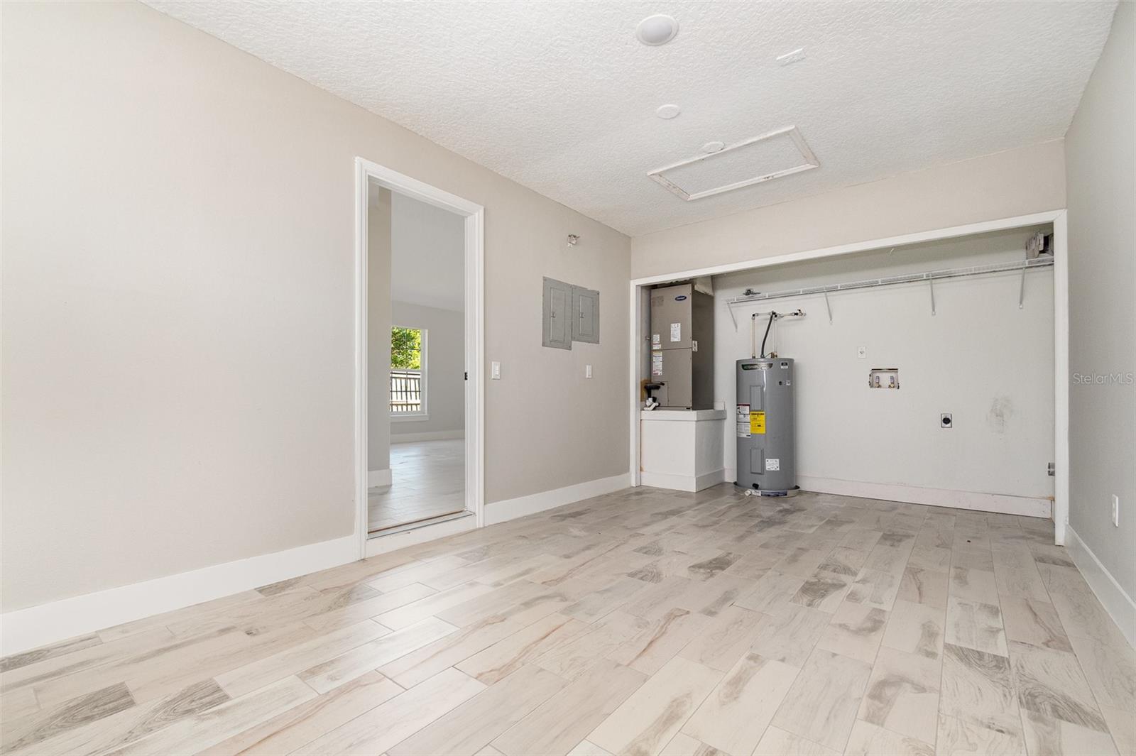 7231 EDGEWATER SHORES CT, ORLANDO, FL, 32810