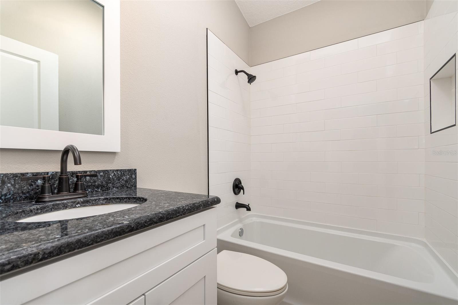 7231 EDGEWATER SHORES CT, ORLANDO, FL, 32810