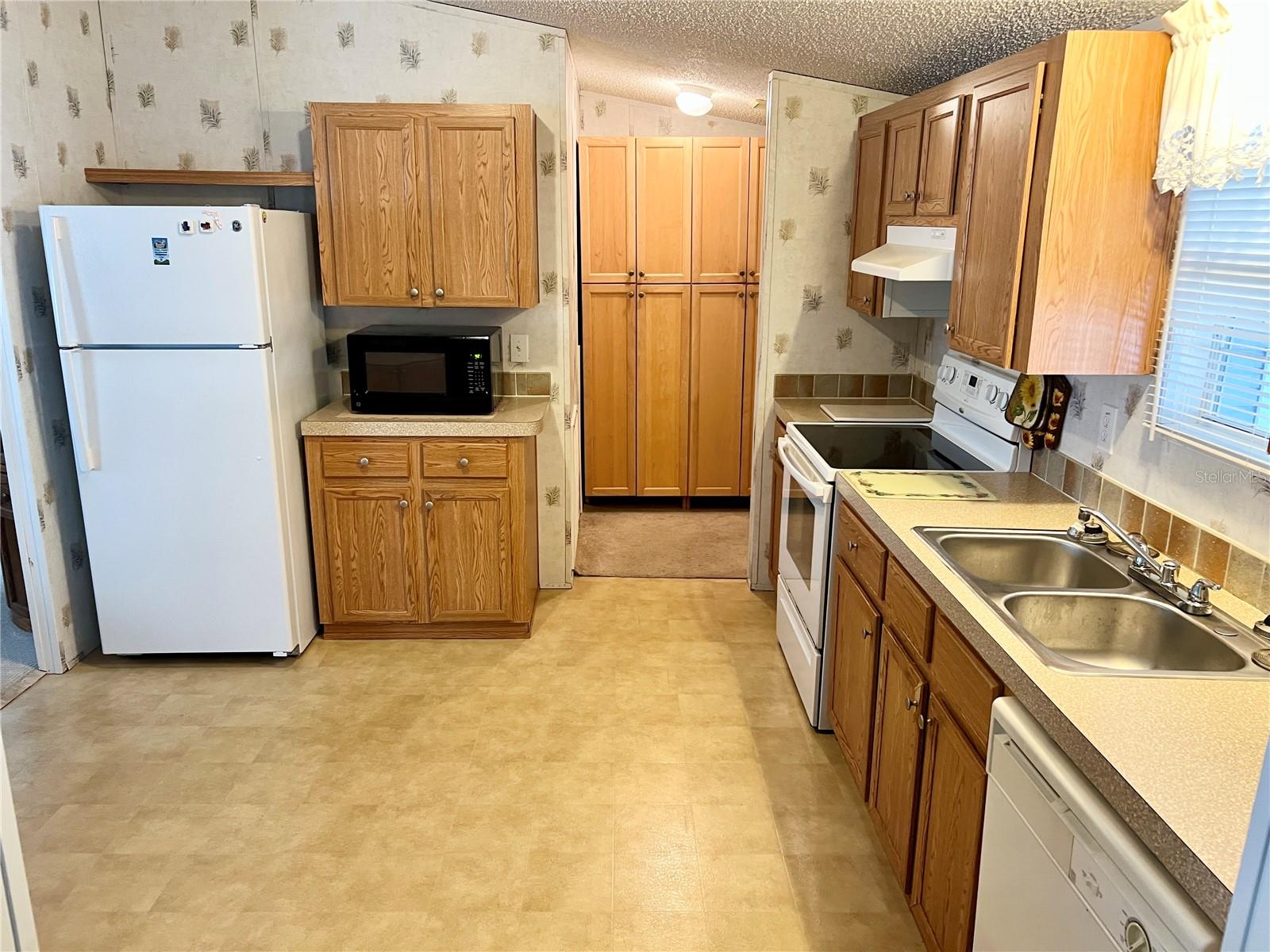 10100 BURNT STORE RD #49, PUNTA GORDA, FL, 33950