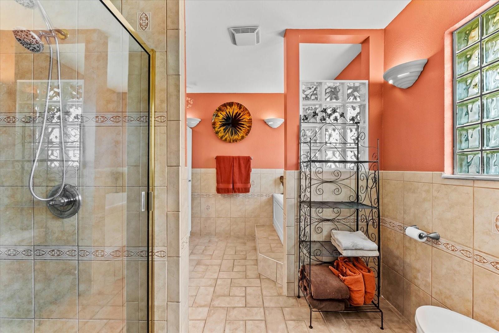 A4646789 Property Photo