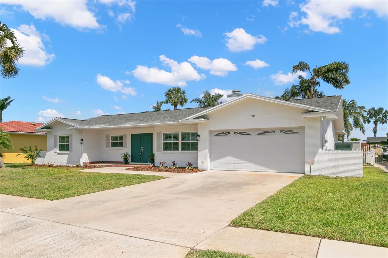 3945 VERSAILLES DR, TAMPA, FL, 33634