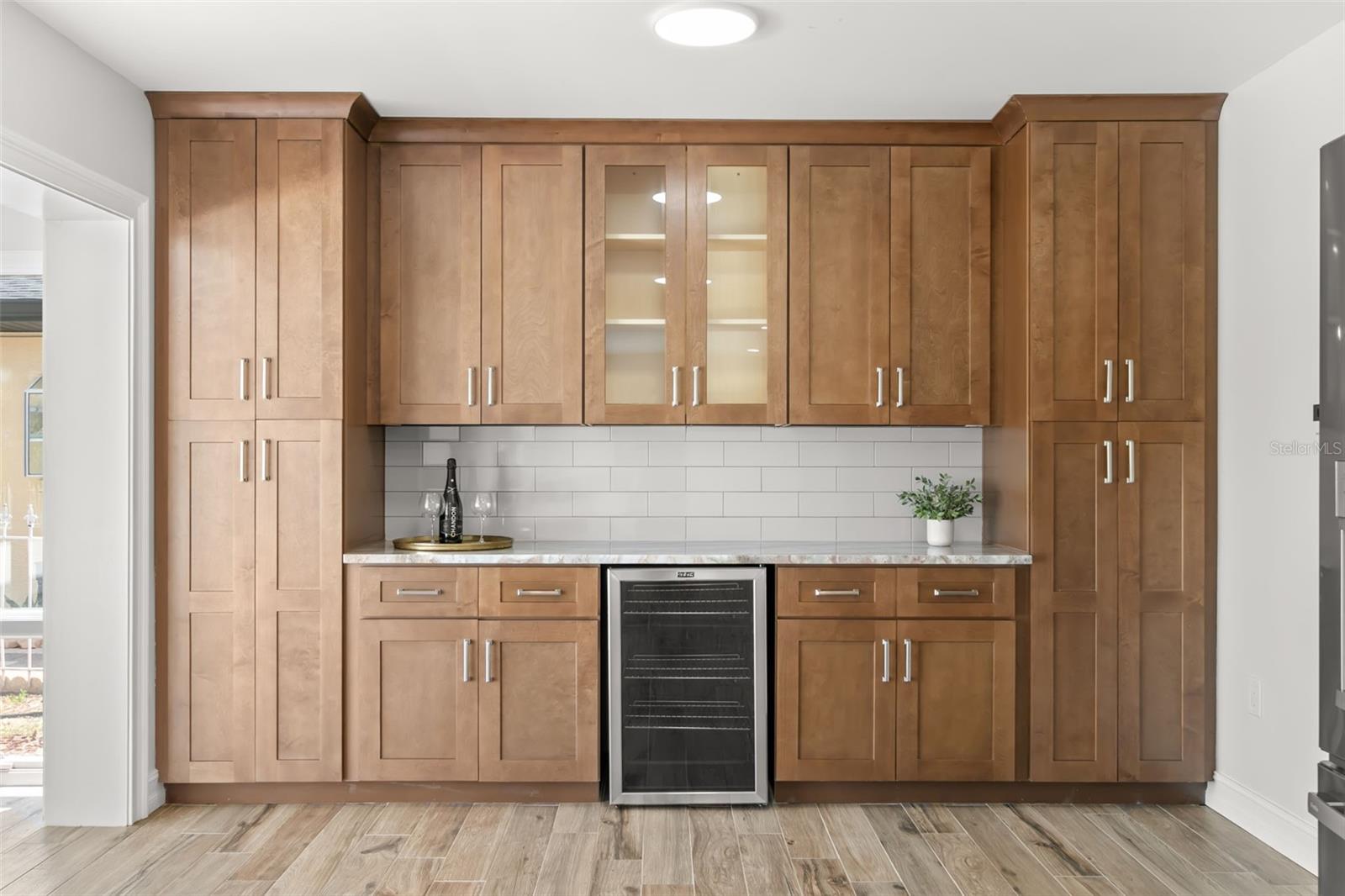 3945 VERSAILLES DR, TAMPA, FL, 33634