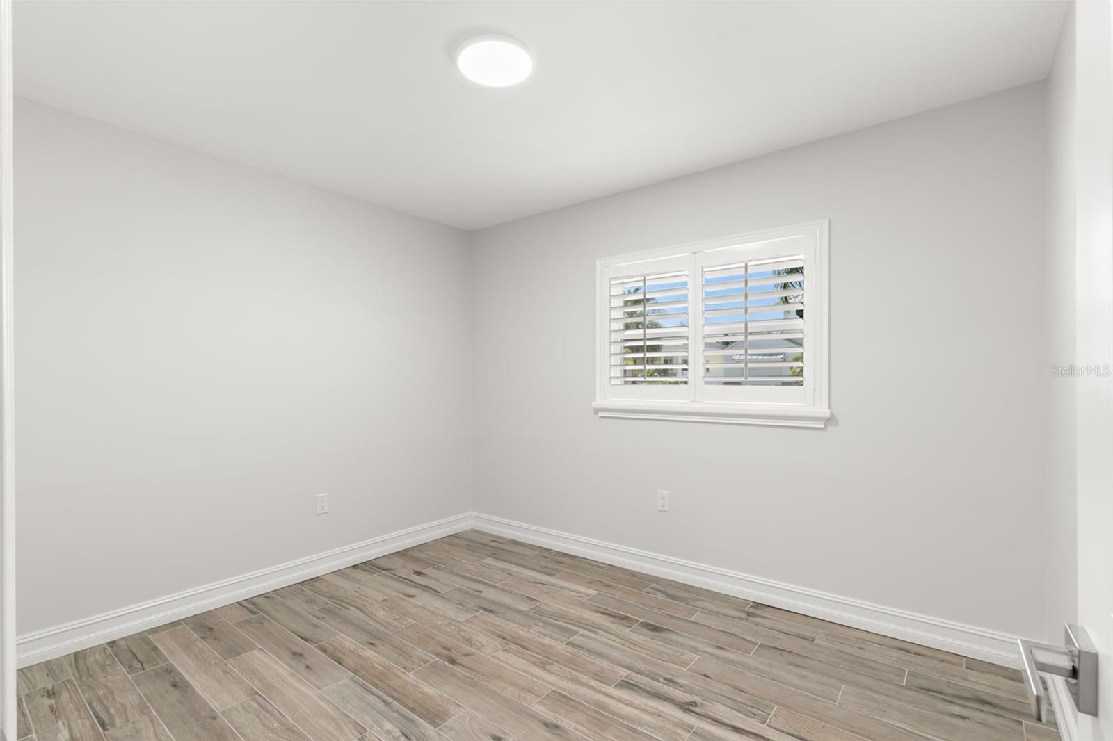 3945 VERSAILLES DR, TAMPA, FL, 33634