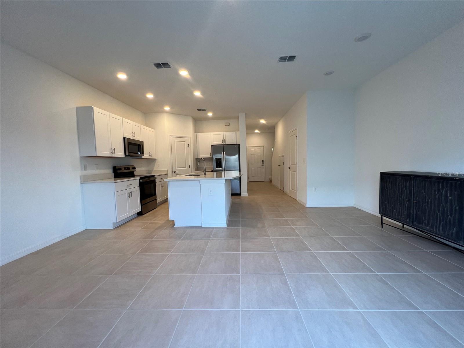 2211 PORTRAIT ST, KISSIMMEE, FL, 34758