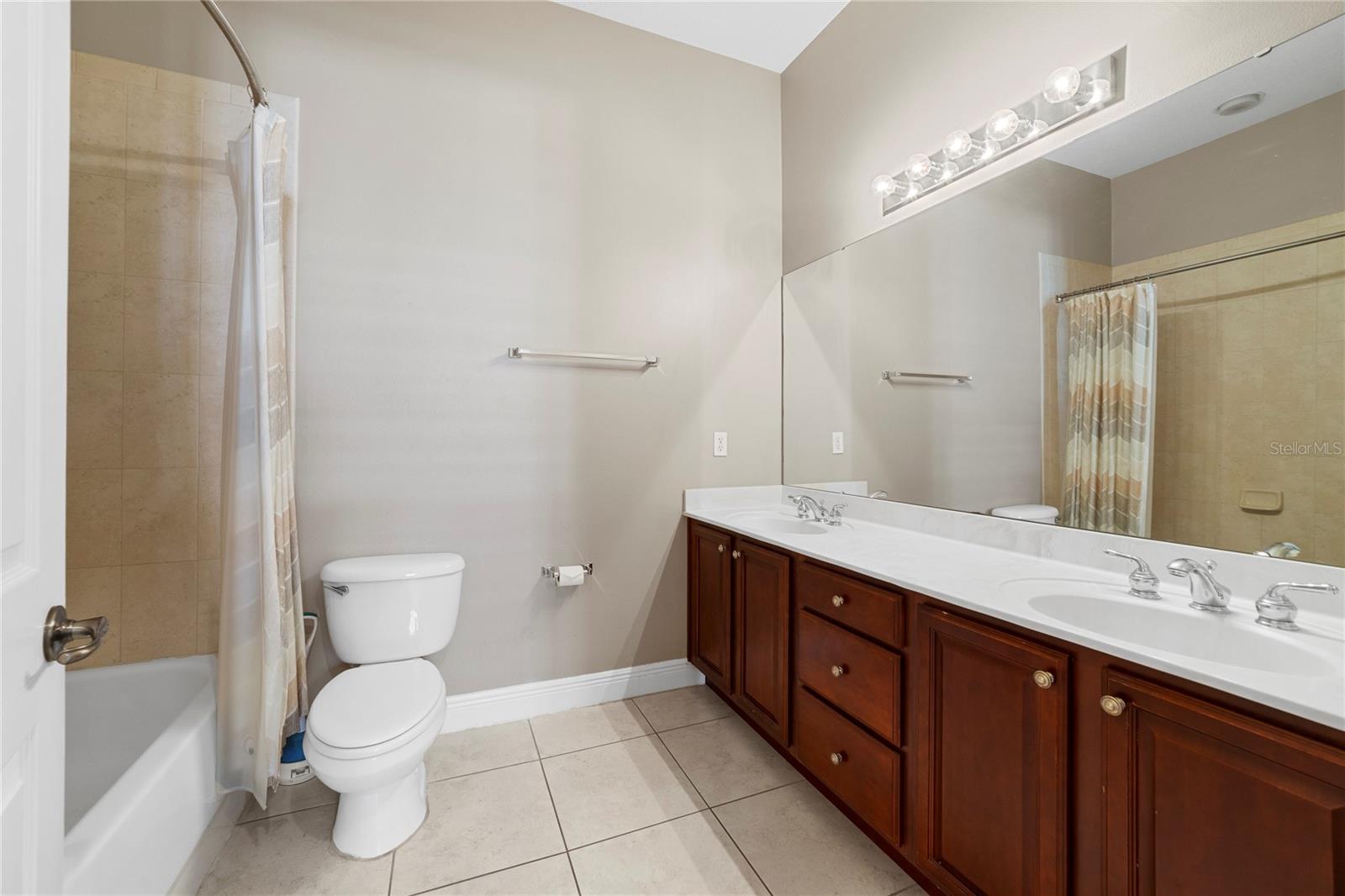 1430 LAKE BALDWIN LN #Unit B, ORLANDO, FL, 32814