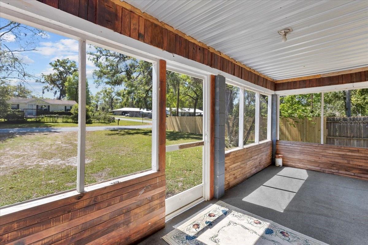 709 NE 2ND AVE, TRENTON, FL, 32693