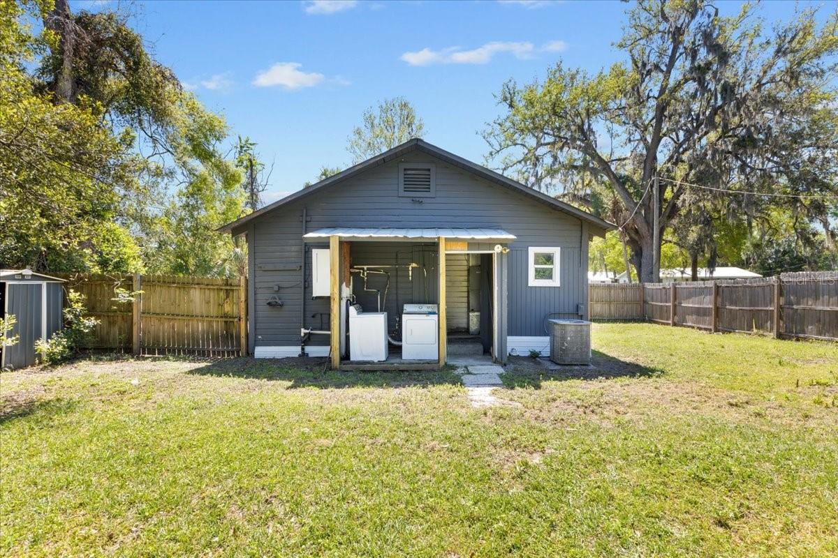 709 NE 2ND AVE, TRENTON, FL, 32693