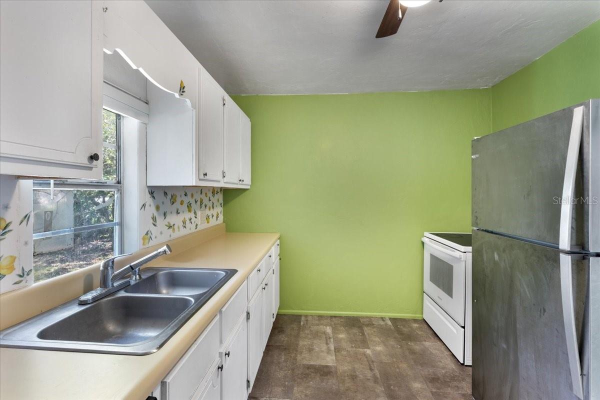 709 NE 2ND AVE, TRENTON, FL, 32693