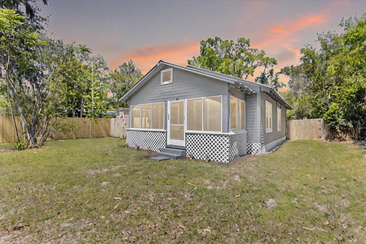 709 NE 2ND AVE, TRENTON, FL, 32693