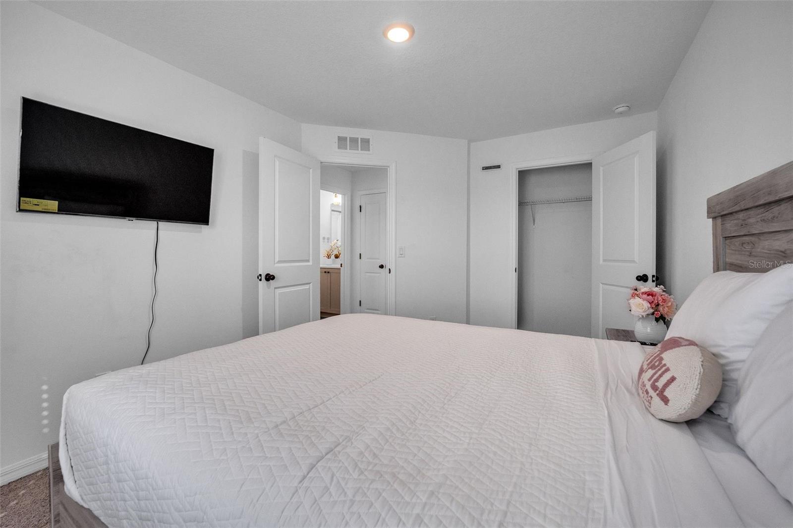 823 LONGBOAT DR, DAVENPORT, FL, 33896