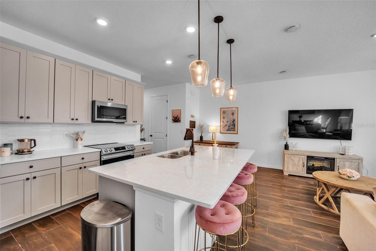 823 LONGBOAT DR, DAVENPORT, FL, 33896