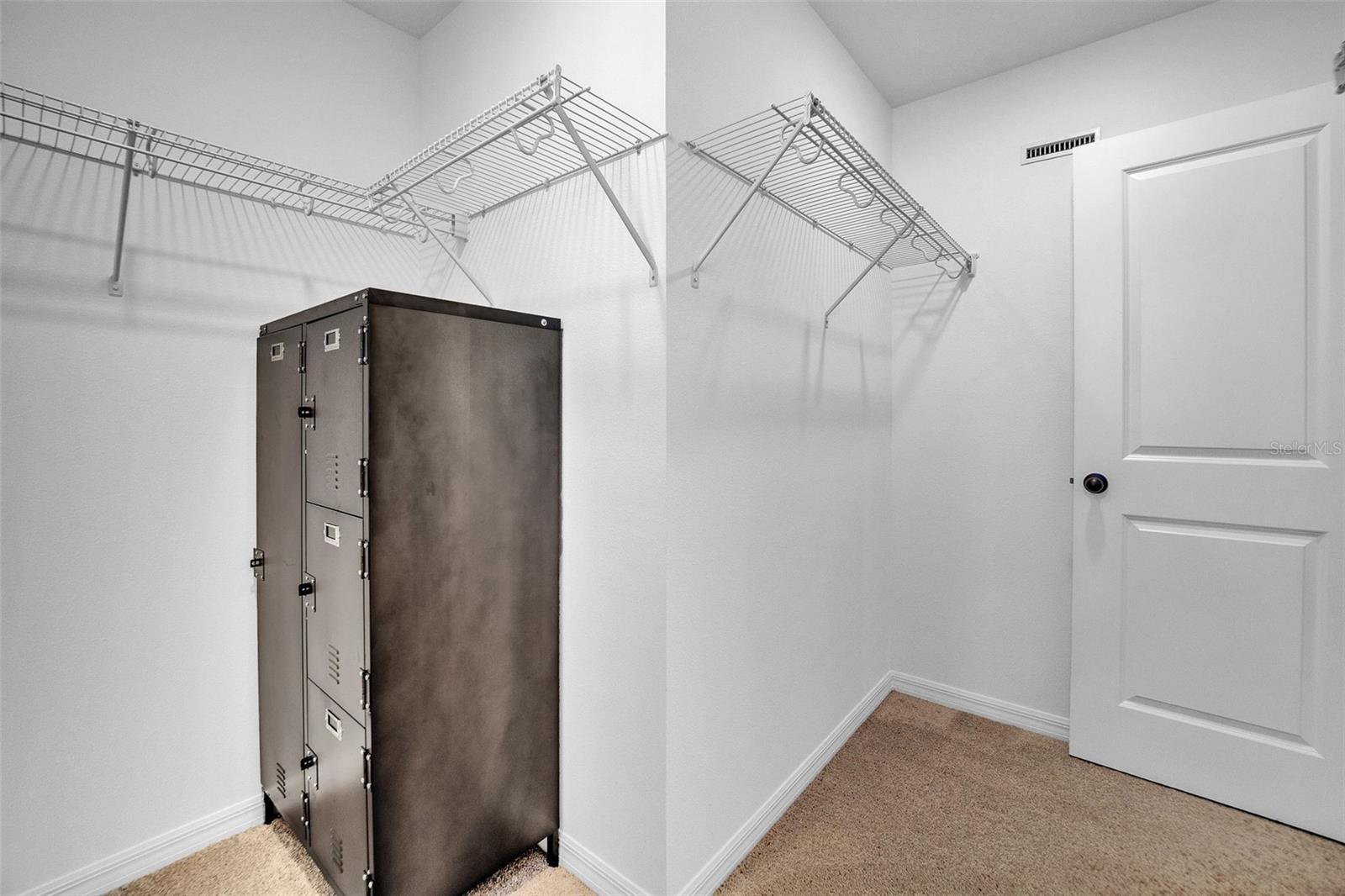 823 LONGBOAT DR, DAVENPORT, FL, 33896