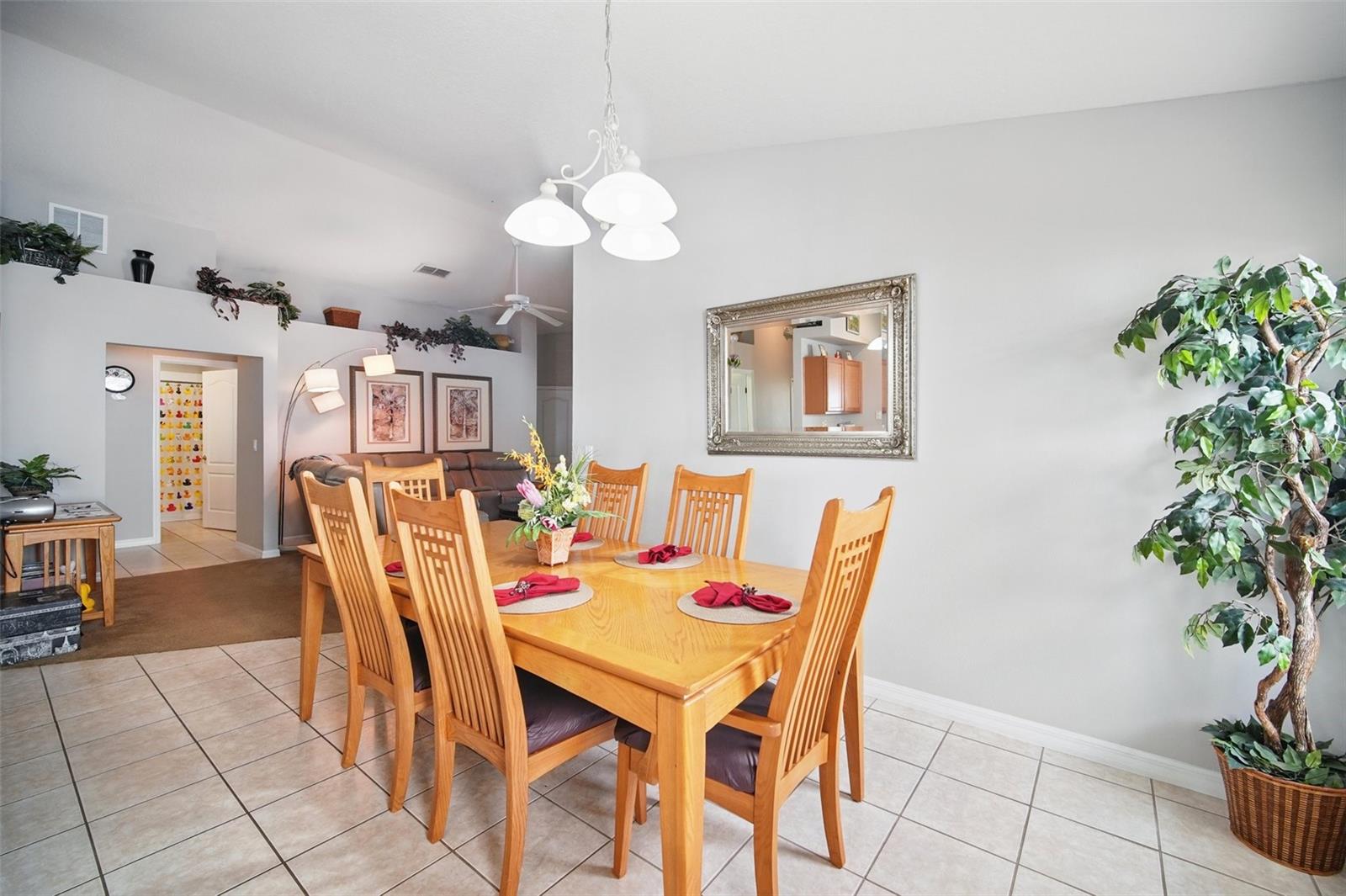 629 HENLEY CIR, DAVENPORT, FL, 33896