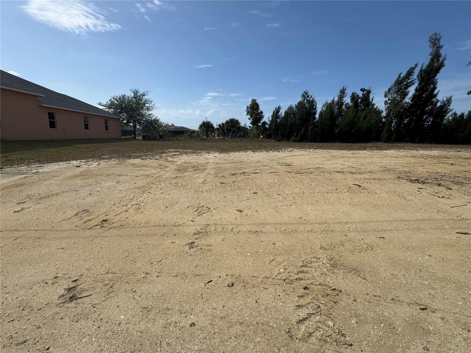 332 NE 9TH ST, CAPE CORAL, FL, 33909